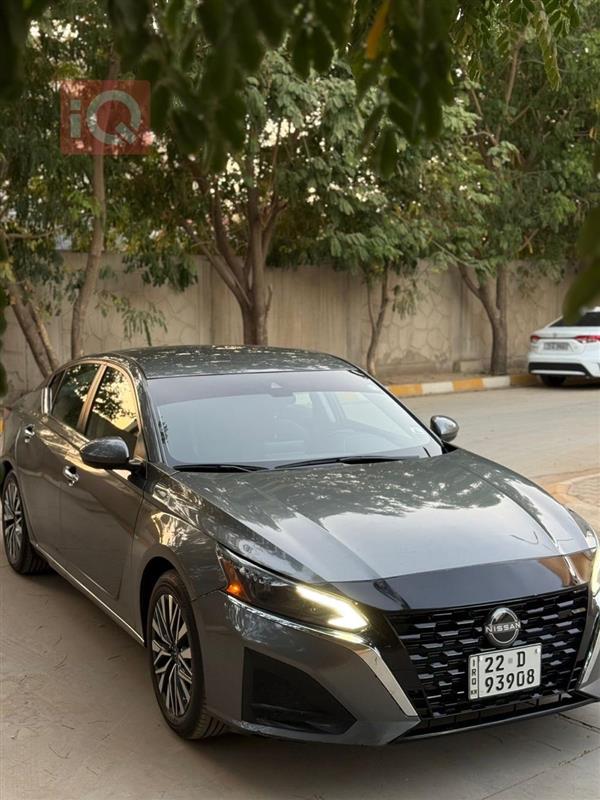 نيسان   للبيع في العراق